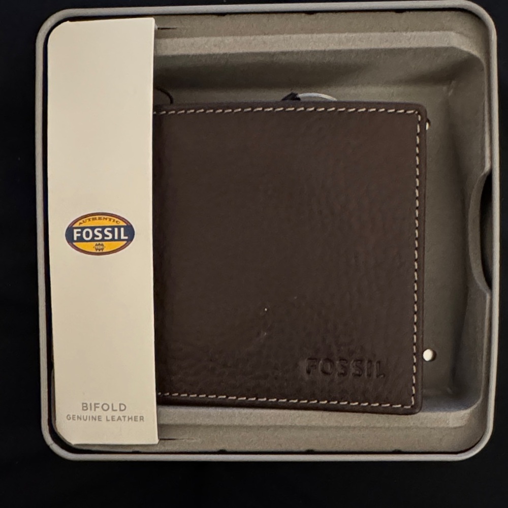 Fossil Brown Leather Lincoln Bifold Wallet, NWT